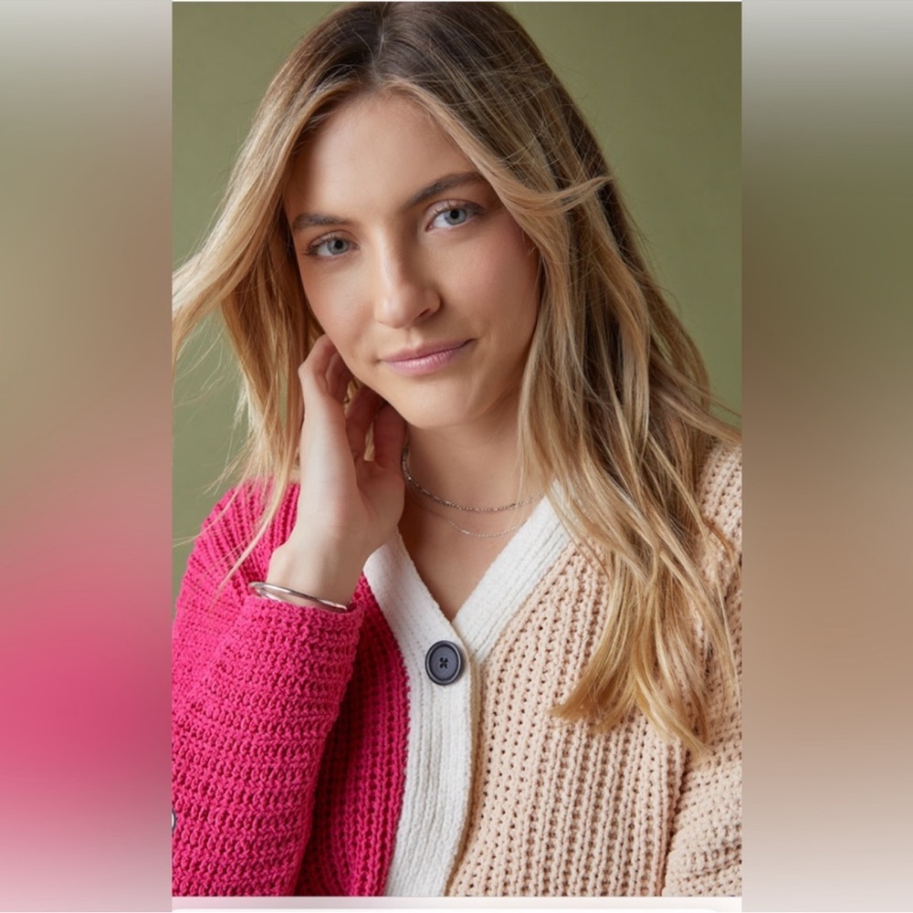 New Fall Francesca's Stacey Short Button
Down Colorblock Cardigan - Picture 5 of 9